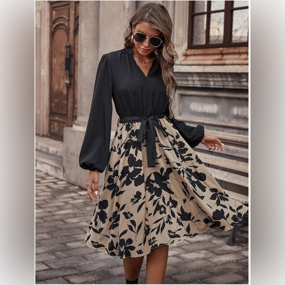 Leaf Print Flare Skirt Long Sleeved Dress - Picture 1 of 8